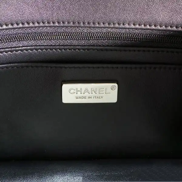 CHANEL FLAP BAG 20CM