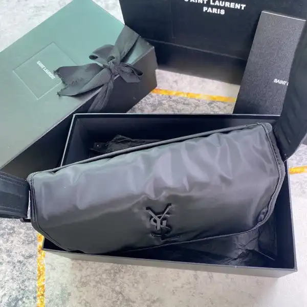 YSL NIKI MEDIUM