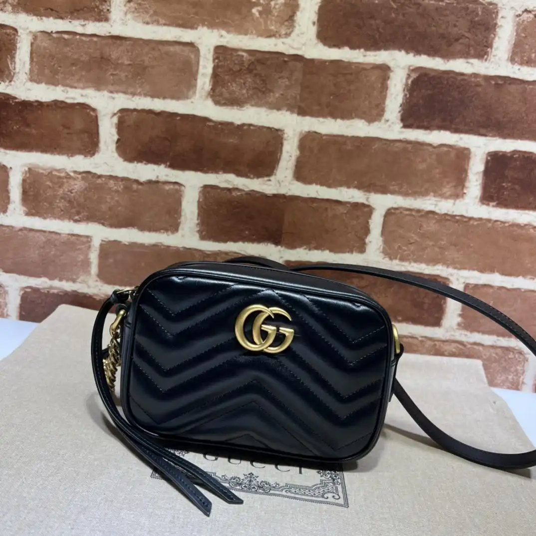 GUCCI GG Marmont mini shoulder bag