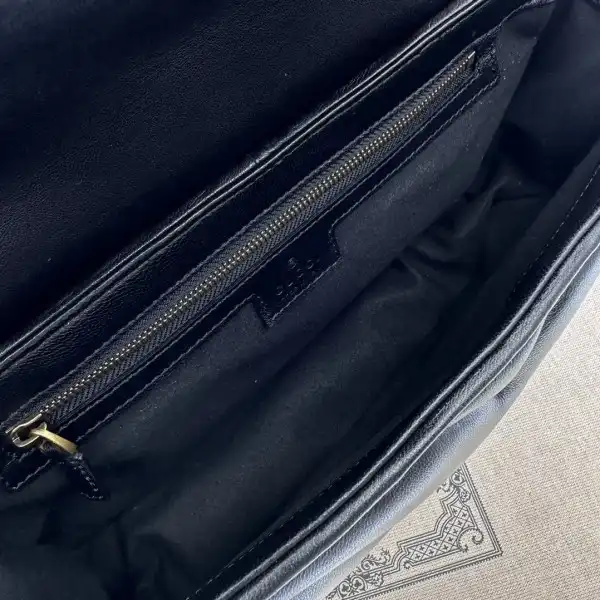 GUCCI GG Marmont SMALL shoulder bag