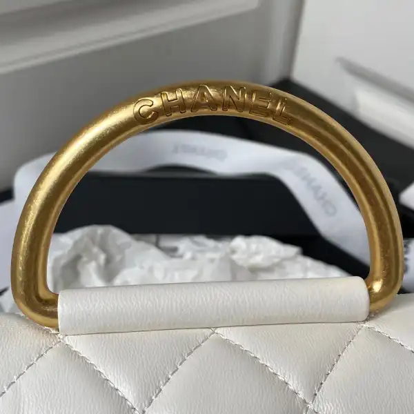 CHANEL HANDLE BAG