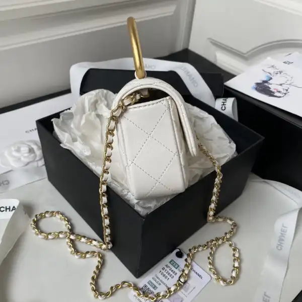 CHANEL HANDLE BAG