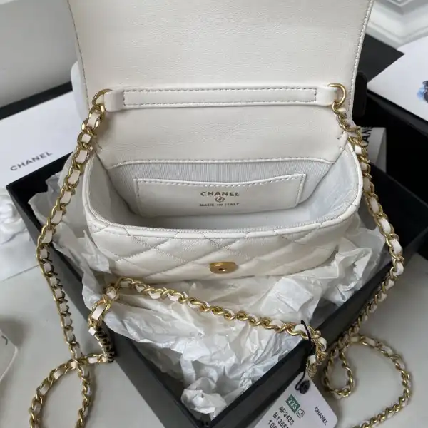 CHANEL HANDLE BAG