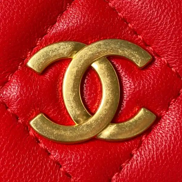 CHANEL HANDLE BAG