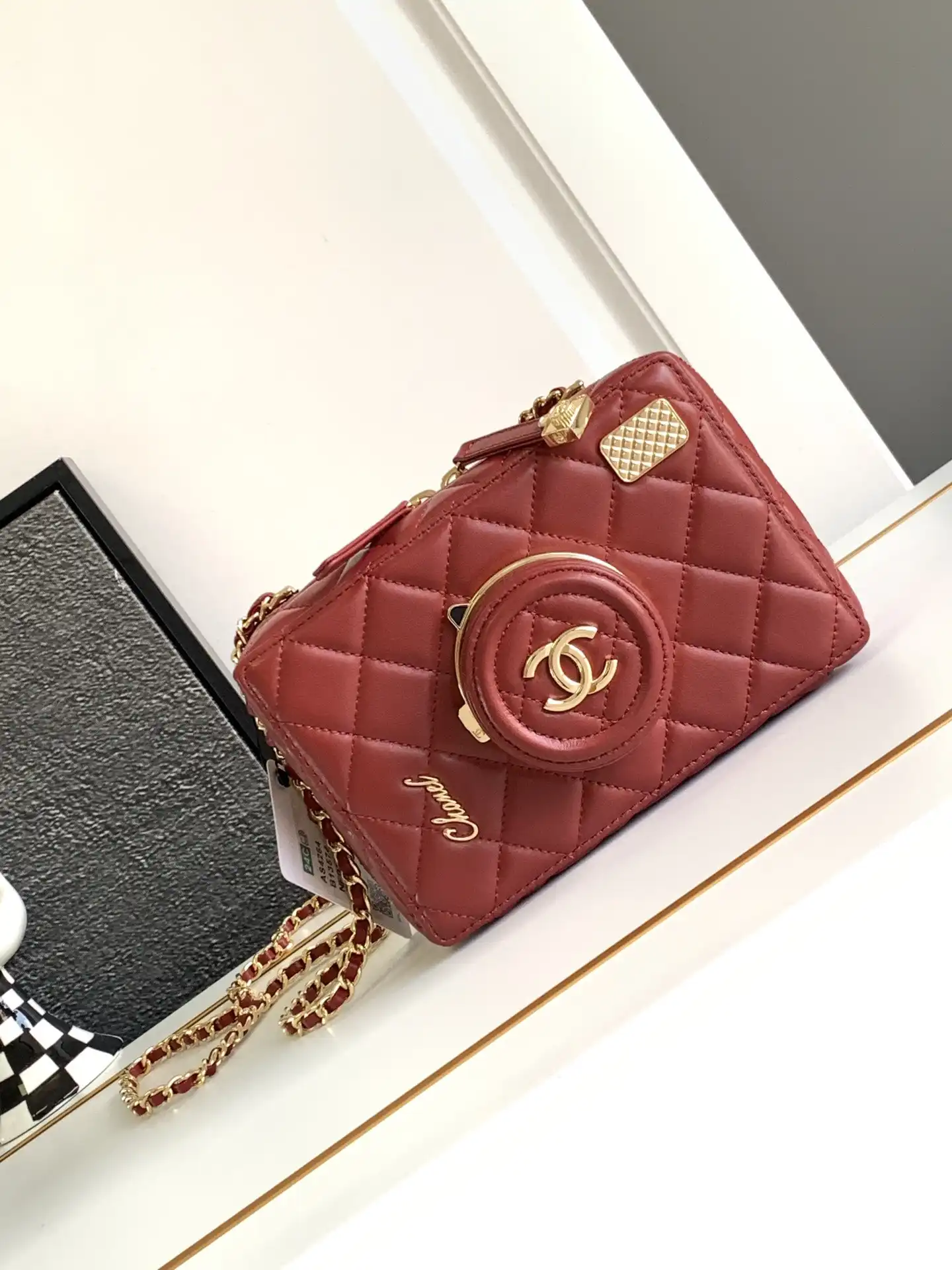 CHANEL Vintage Camera Bag-18CM