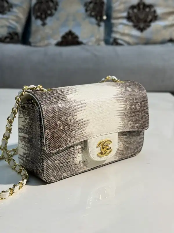 CHANEL FLAP BAG 20CM