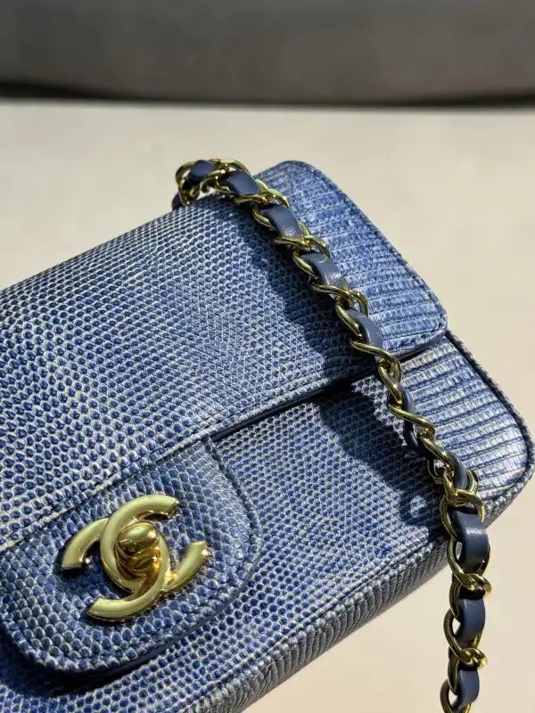 CHANEL FLAP BAG 20CM