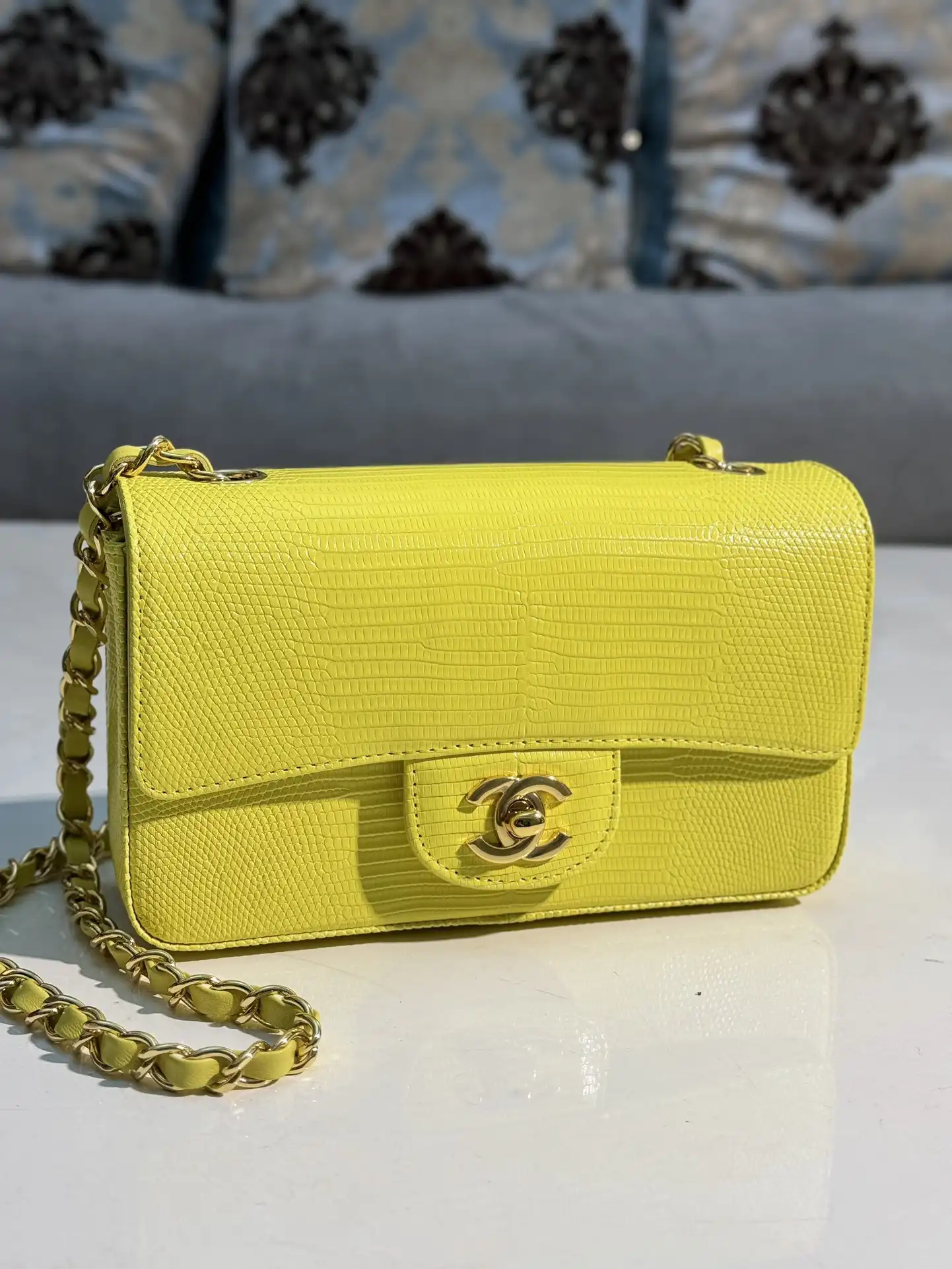 CHANEL FLAP BAG 20CM