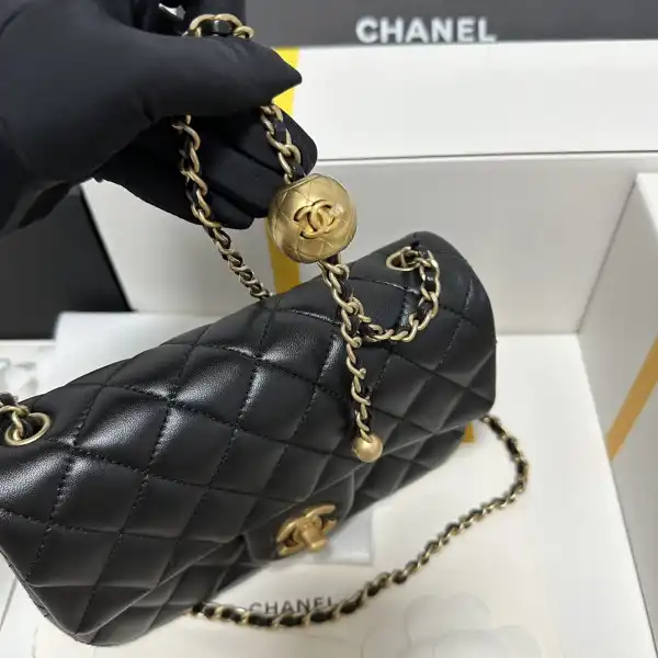 CHANEL FLAP BAG -13X20X7CM