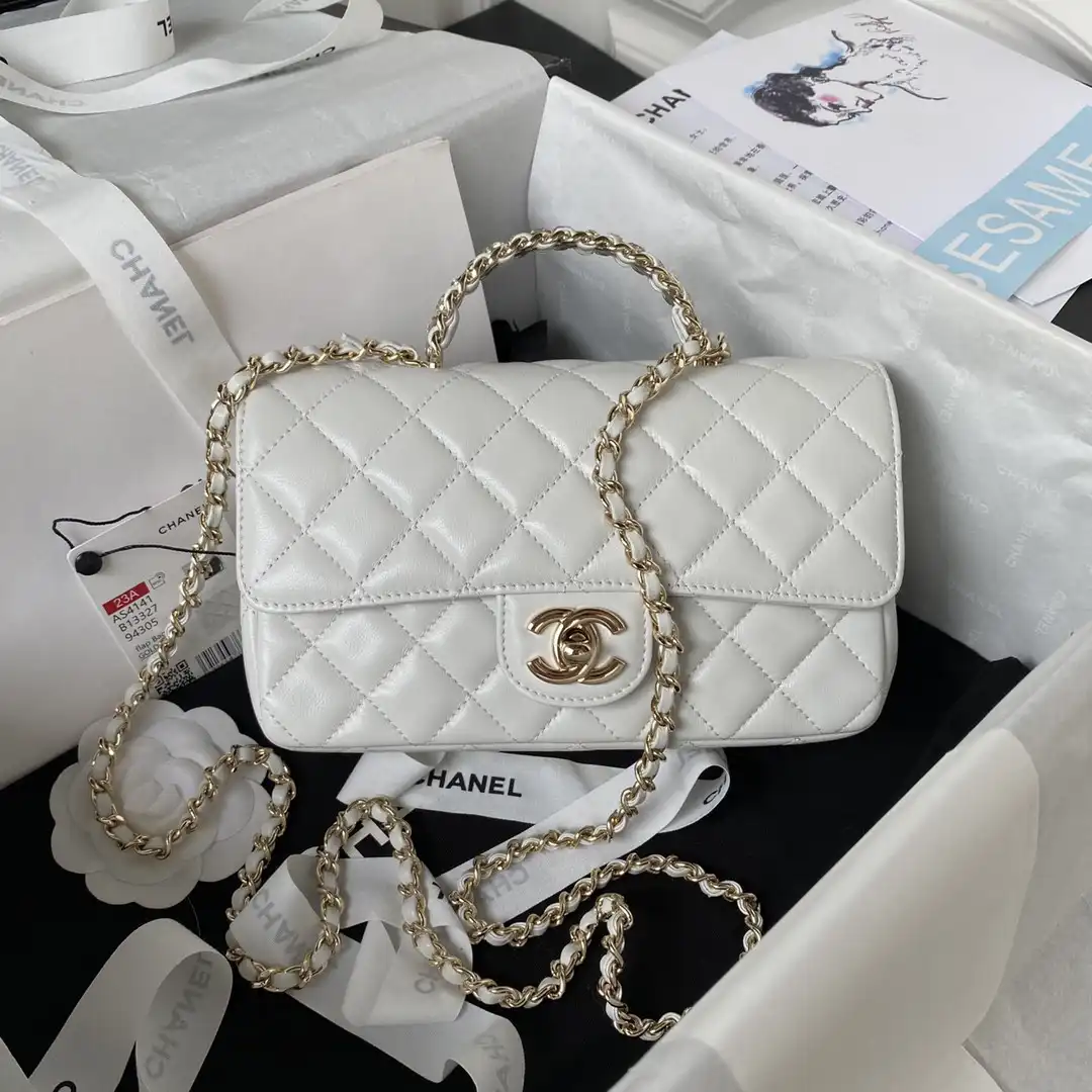 First bag ru CHANEL FLAP BAG WITH TOP HANDLE-21CM