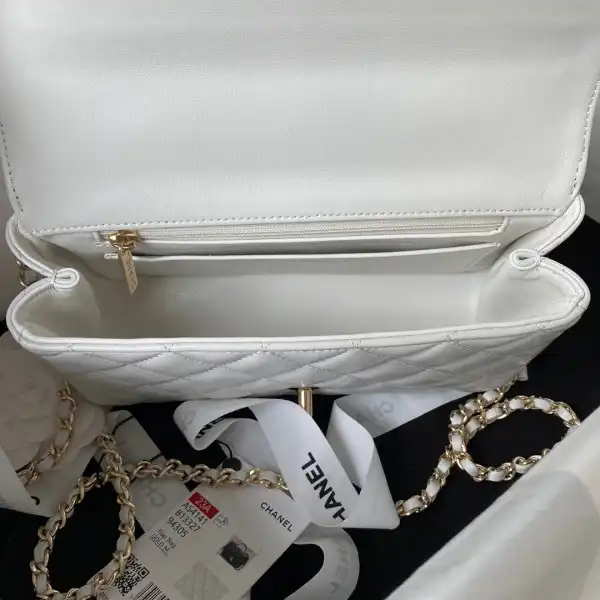 CHANEL FLAP BAG WITH TOP HANDLE-21CM