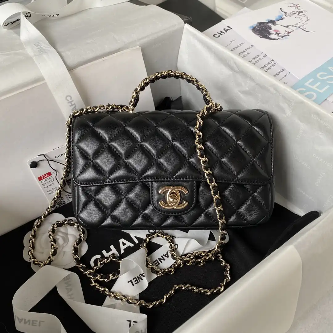 CHANEL FLAP BAG WITH TOP HANDLE-21CM