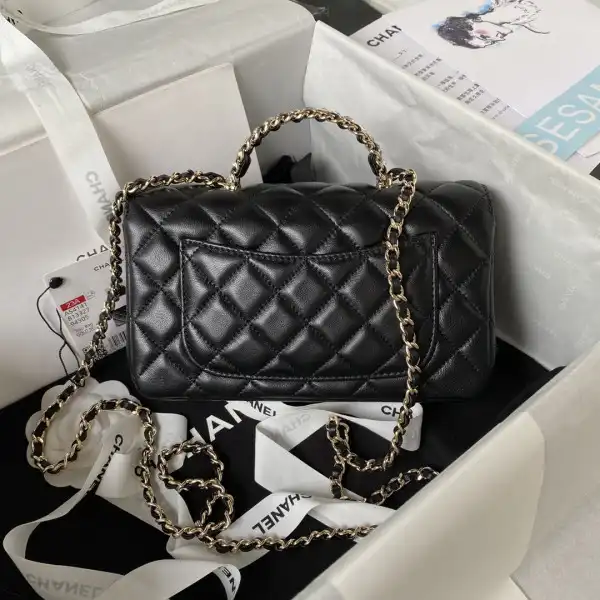 CHANEL FLAP BAG WITH TOP HANDLE-21CM