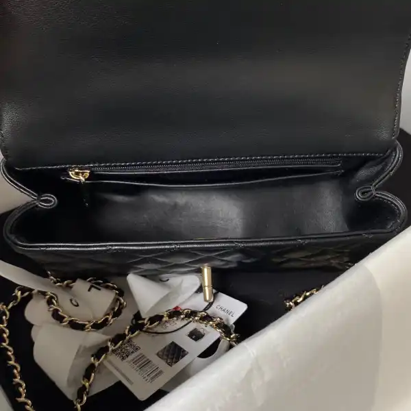 CHANEL FLAP BAG WITH TOP HANDLE-21CM