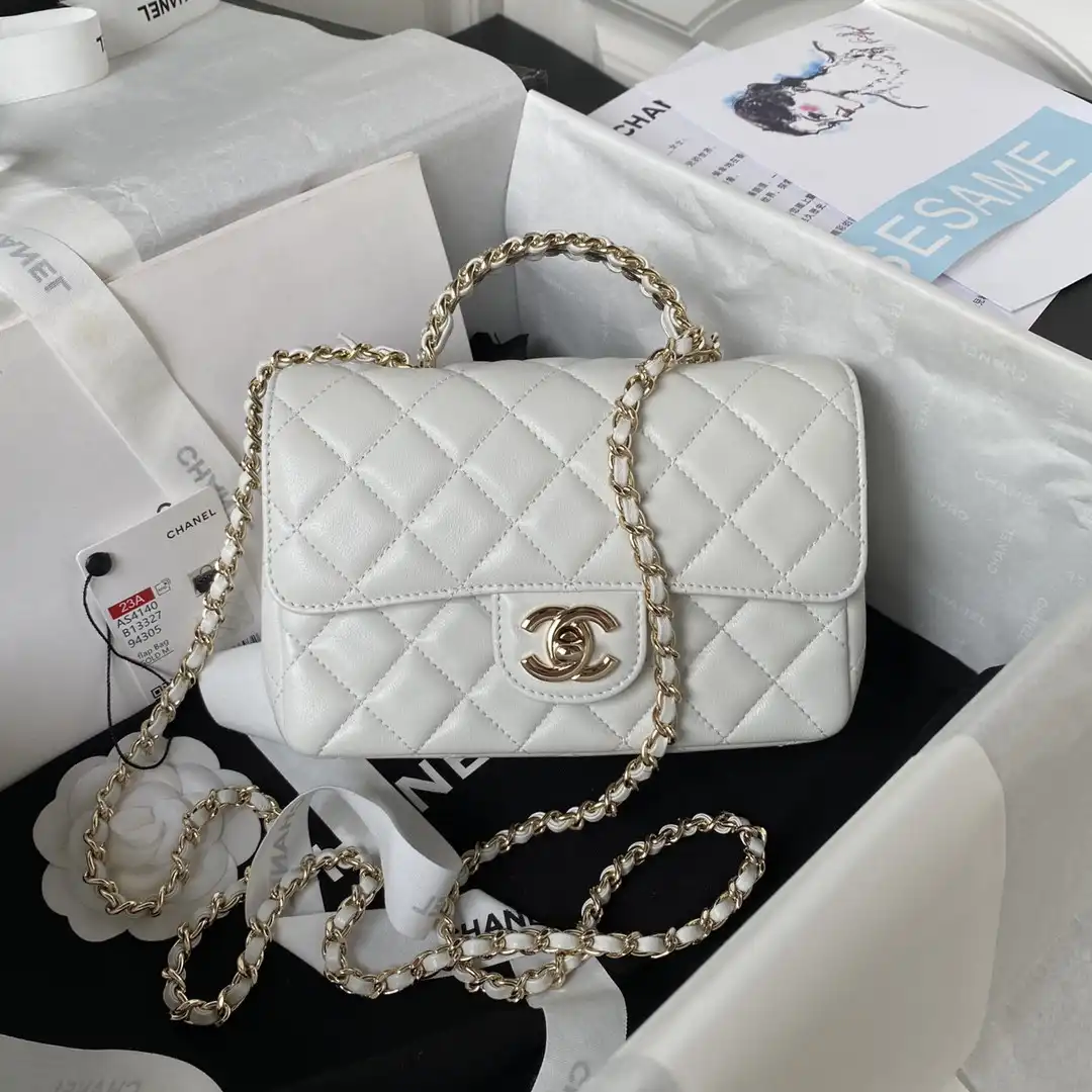 CHANEL FLAP BAG WITH TOP HANDLE-18CM