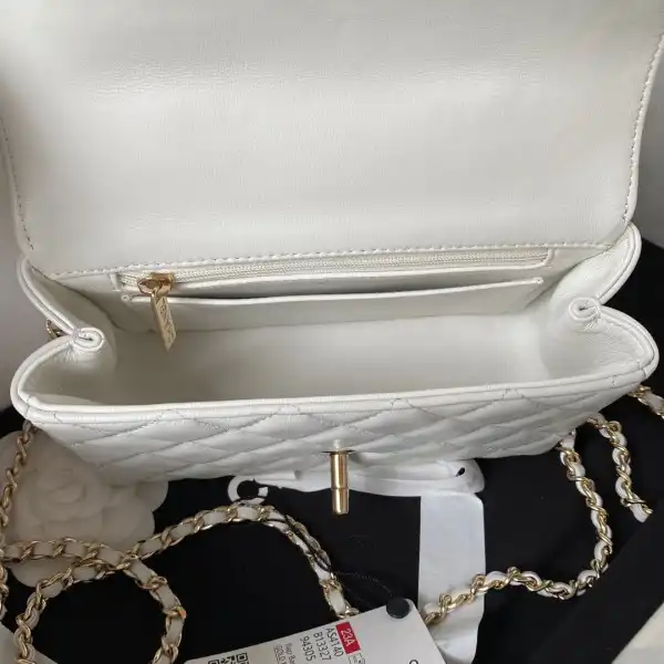 CHANEL FLAP BAG WITH TOP HANDLE-18CM