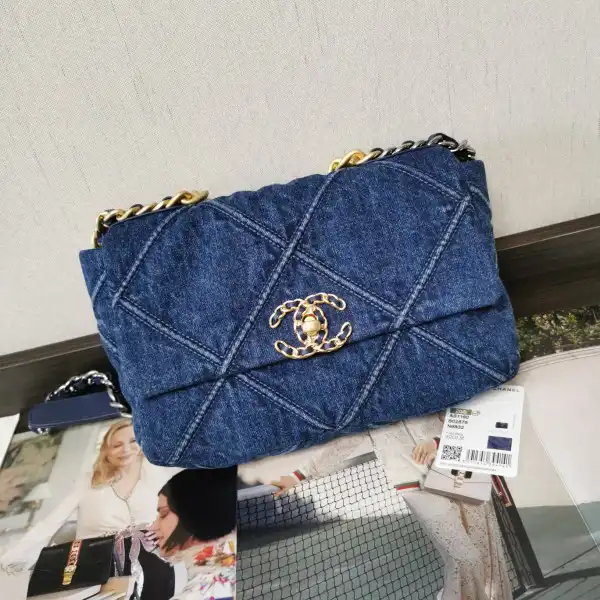 First bag ru CHANEL FALP BAG - 26×16×9cm