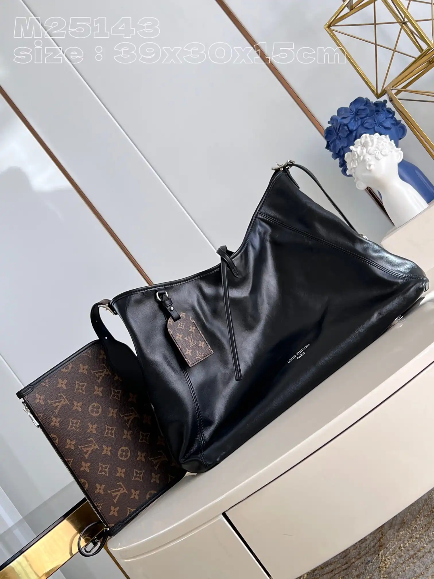 Frstbag ru LOUIS VUITTON CarryAll MM- 39 x 30 x 15cm