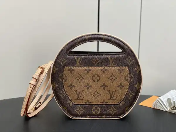 Aaa replica bags LOUIS VUITTON Around Me PM