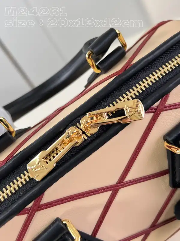 Repladies offers premium fake Louis bags at unbeatable prices. Our products are cheap because we focus on direct sales LOUIS VUITTON SPEEDY BANDOULIÈRE 20