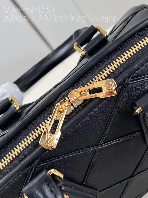 Frstbag ru LOUIS VUITTON SPEEDY BANDOULIÈRE 20