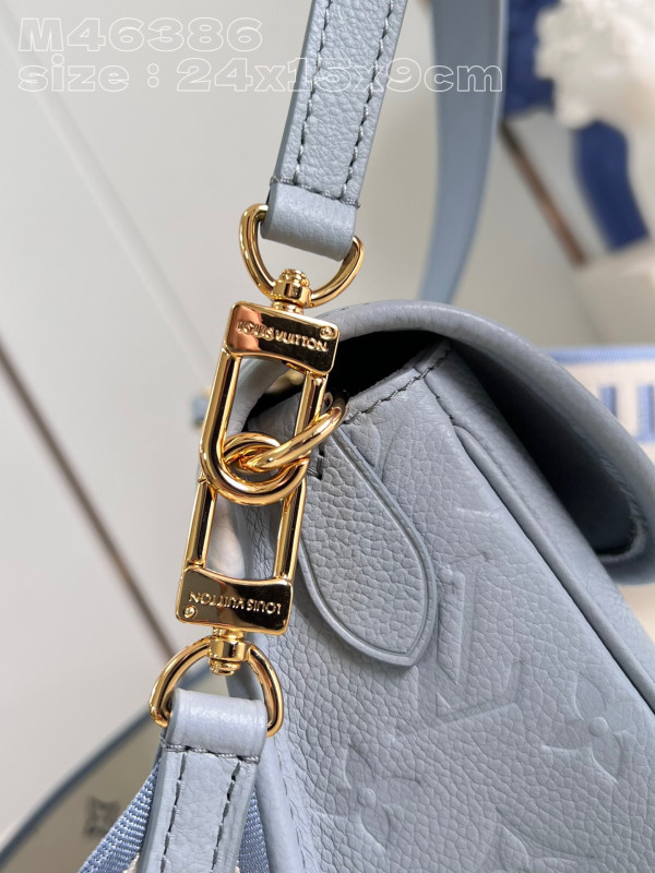 LOUIS VUITTON Nano Diane-24*15*9 CM