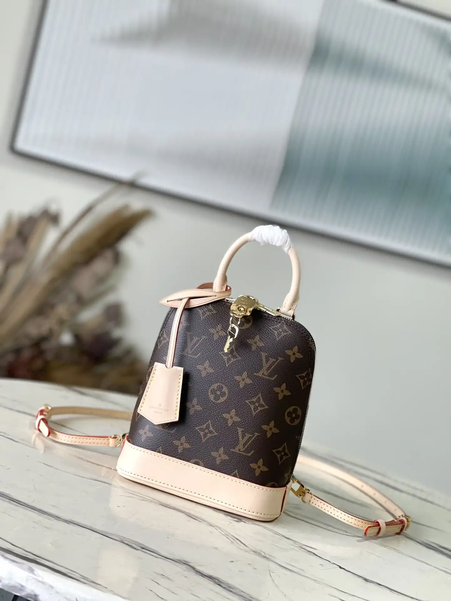 First bag ru LOUIS VUITTON Alma Backpack - 15*20*10 cm