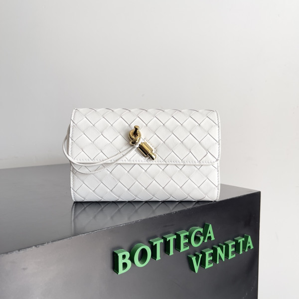 HOT SALE BOTTEGA VENETA  Andiamo - 19*11.5*3CM