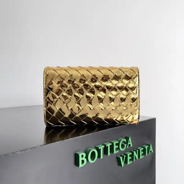 BOTTEGA VENETA  Andiamo - 19*11.5*3CM