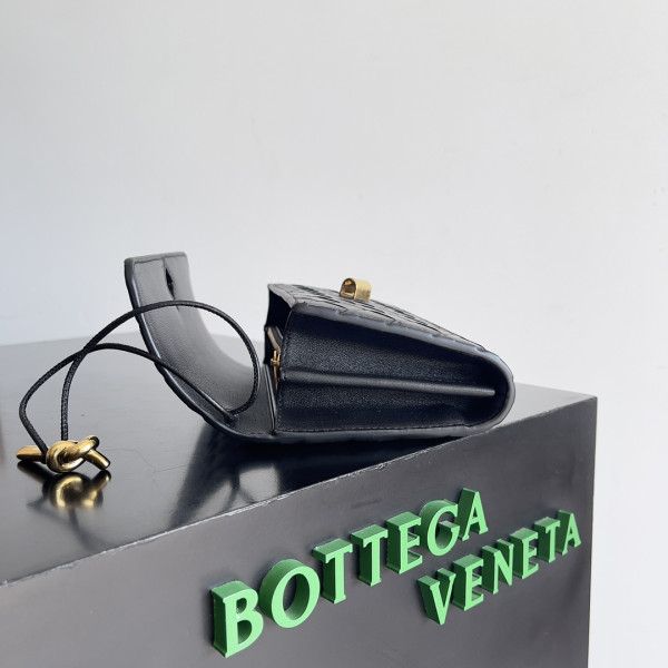 HOT SALE BOTTEGA VENETA  Andiamo - 19*11.5*3CM