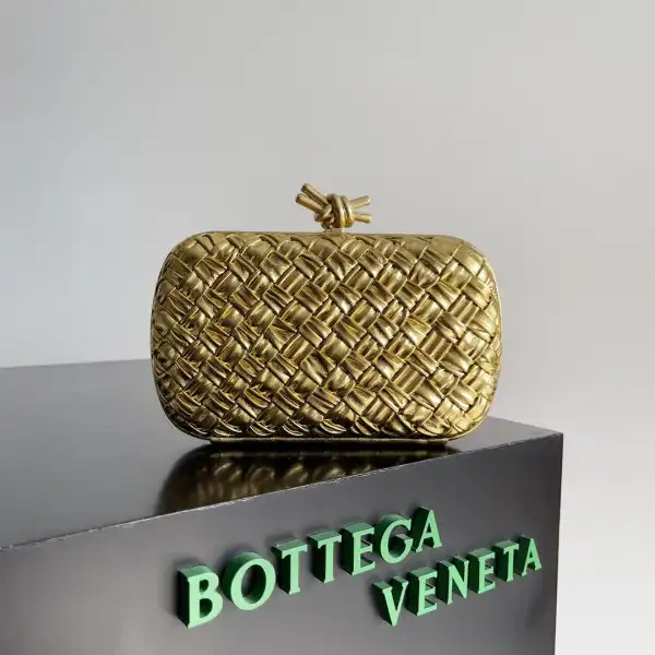 BOTTEGA VENETA Knot Minaudiere-20-12-5.5cm