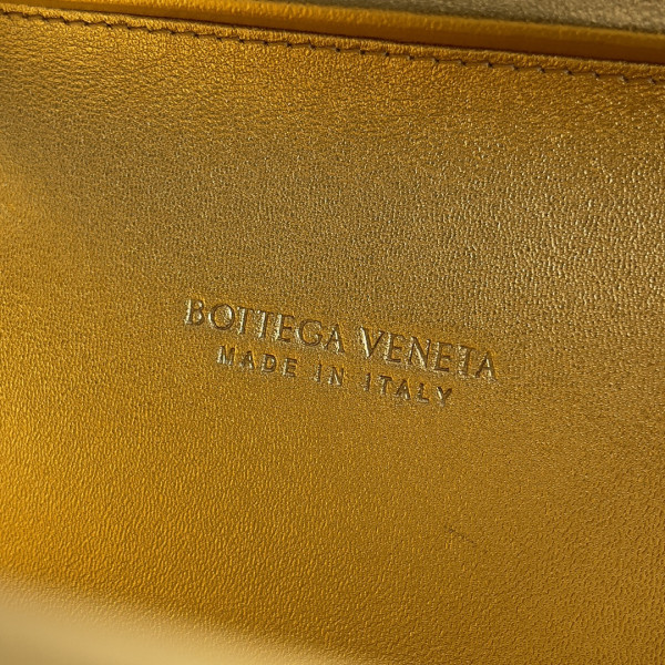 HOT SALE BOTTEGA VENETA Knot Minaudiere-20-12-5.5cm