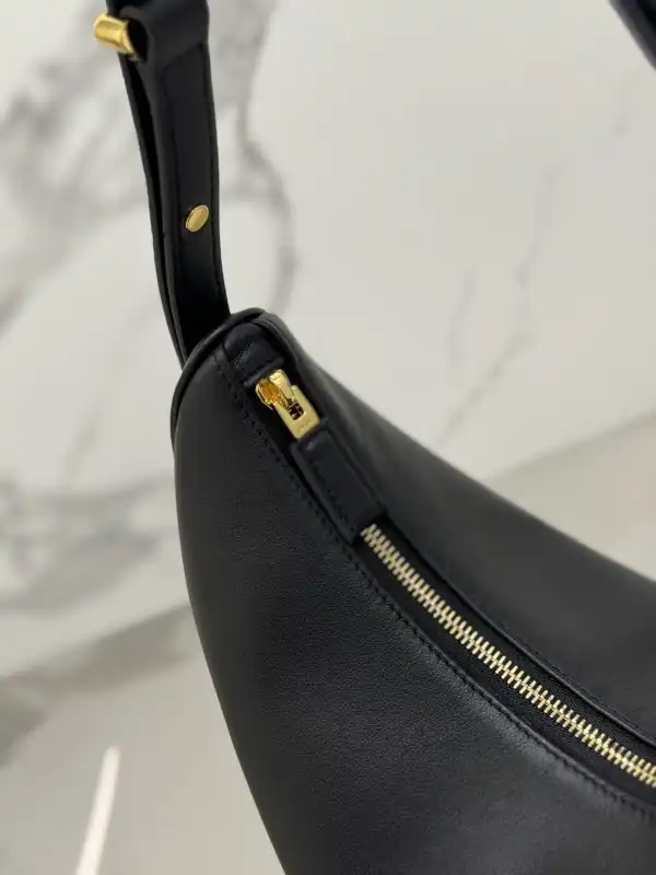 Prada Arqué leather shoulder bag-35*22.5*8cm