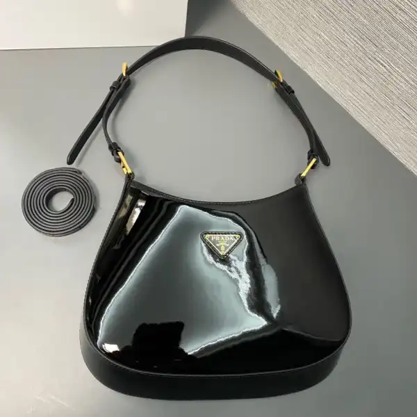 PRADA CHANELeo satin bag with appliqués-22x18.5x4.5CM