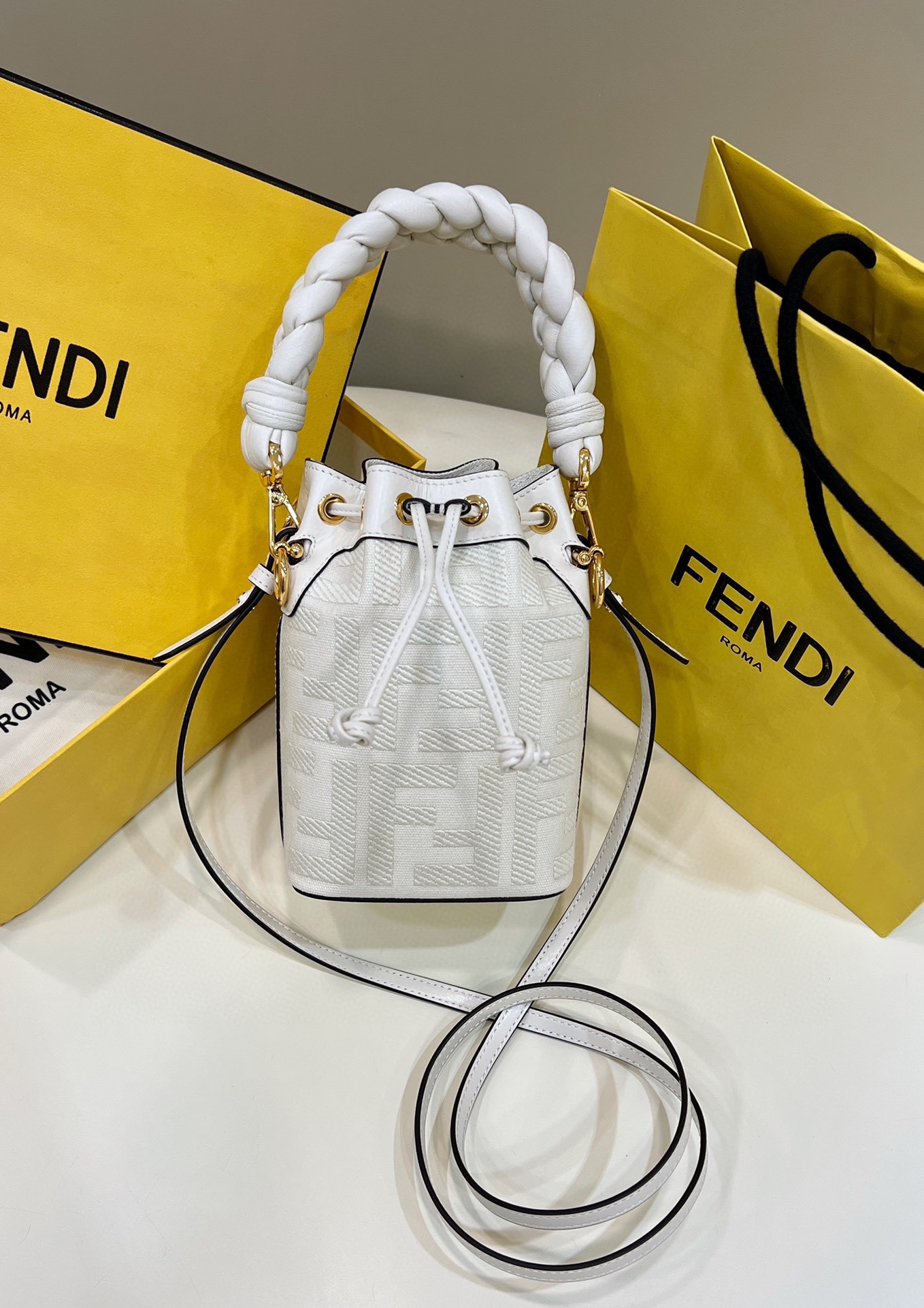 HOT SALE FENDI MON TRESOR-12*18*10CM