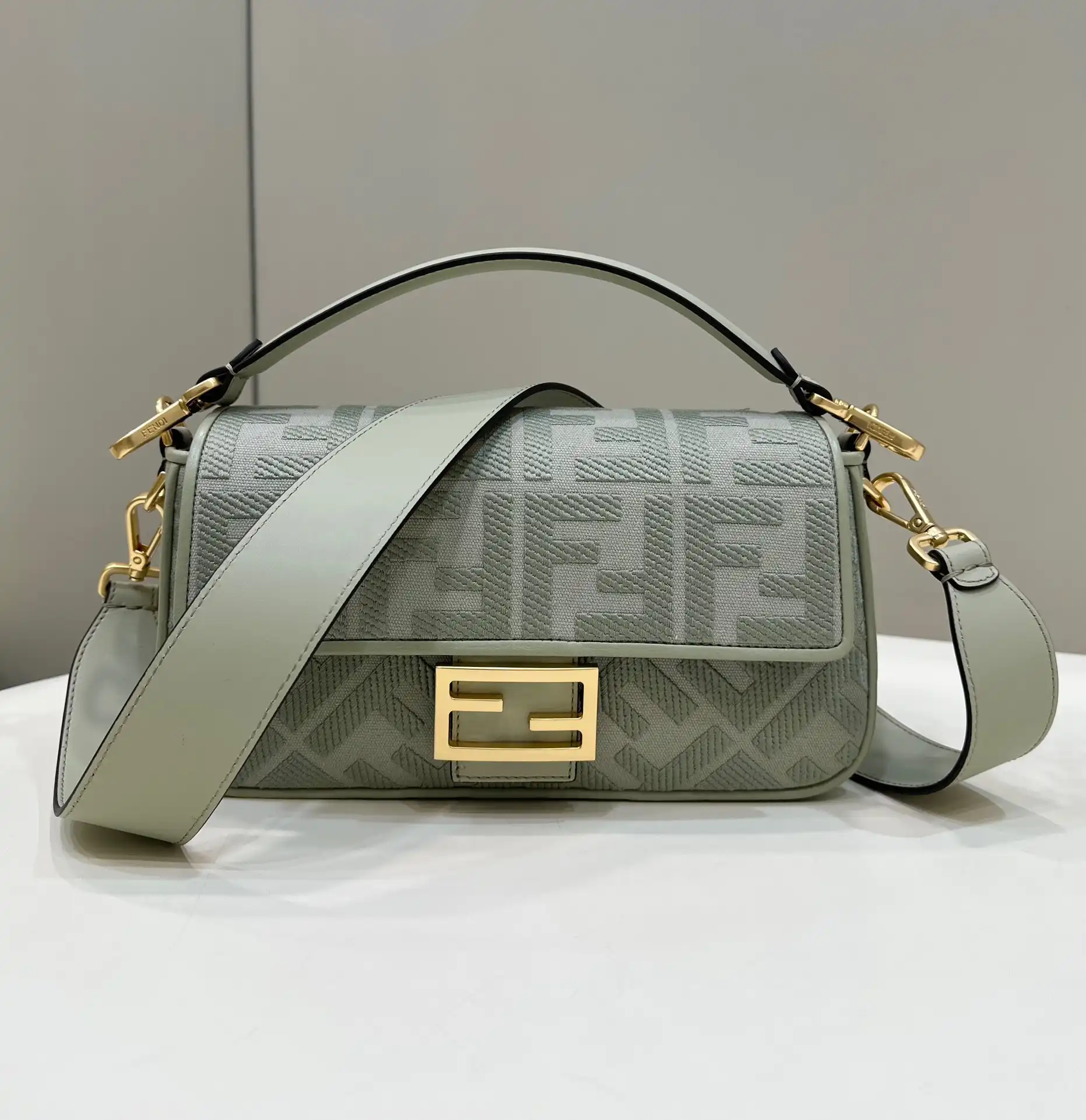 FENDI BAGUETTE-27*6*14CM