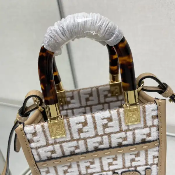 Yupoo bagsoffer FENDI MINI SUNSHINE SHOPPER-13-18-6.5cm