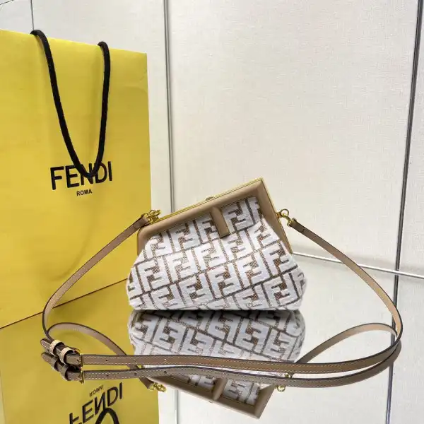 FENDI FIRST SMALL-26-18-9.5cm