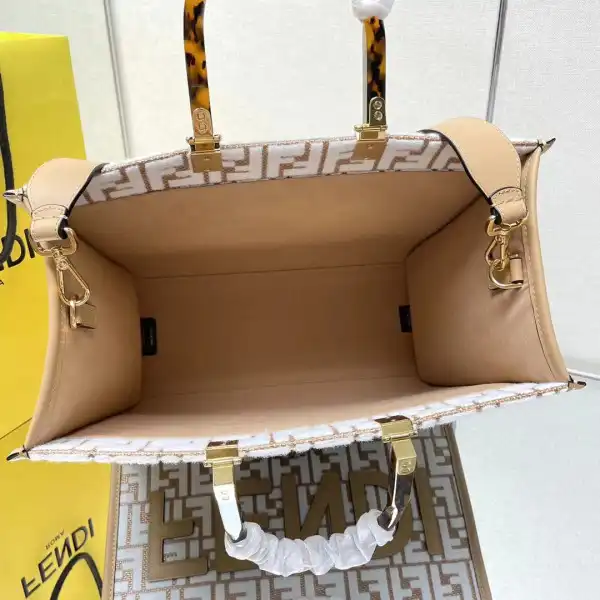 First bag ru Fendi Sunshine Medium-35*17*31cm