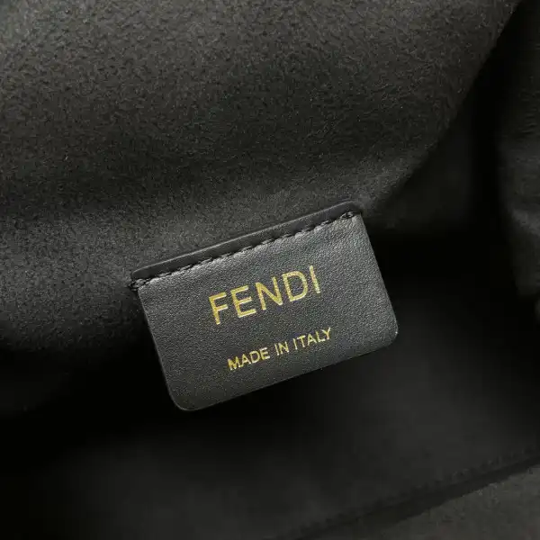 FENDI FIRST SMALL-26-18-9.5cm