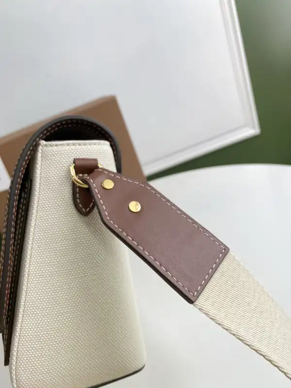 BURBERRY Note Crossbody Bag-25-8.5-18cm