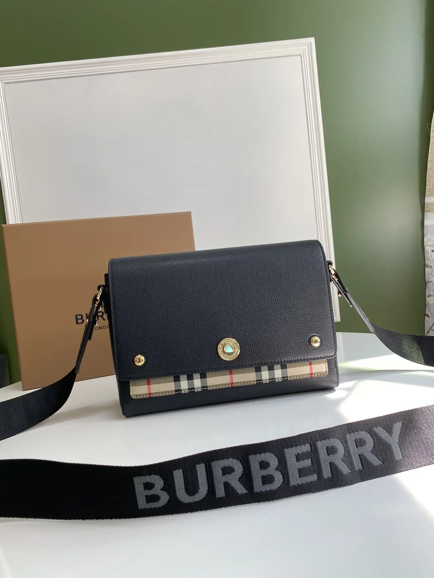 BURBERRY Note Crossbody Bag-25-8.5-18cm