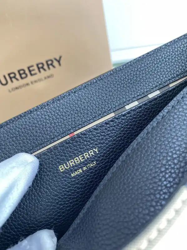 First bag ru BURBERRY Note Crossbody Bag-25-8.5-18cm