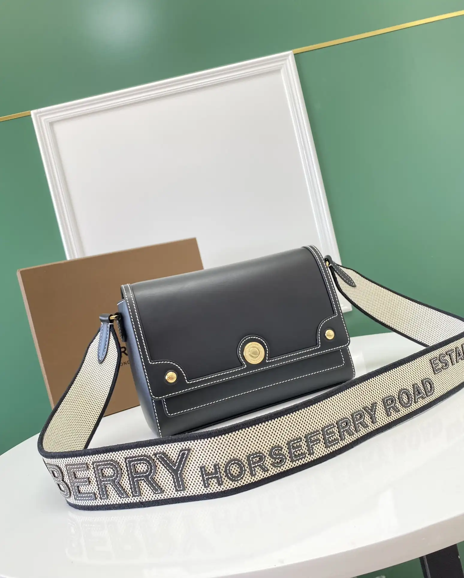 BURBERRY Note Crossbody Bag-25-8.5-18cm