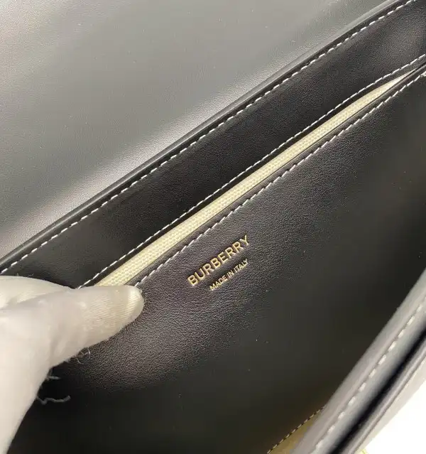 BURBERRY Note Crossbody Bag-25-8.5-18cm