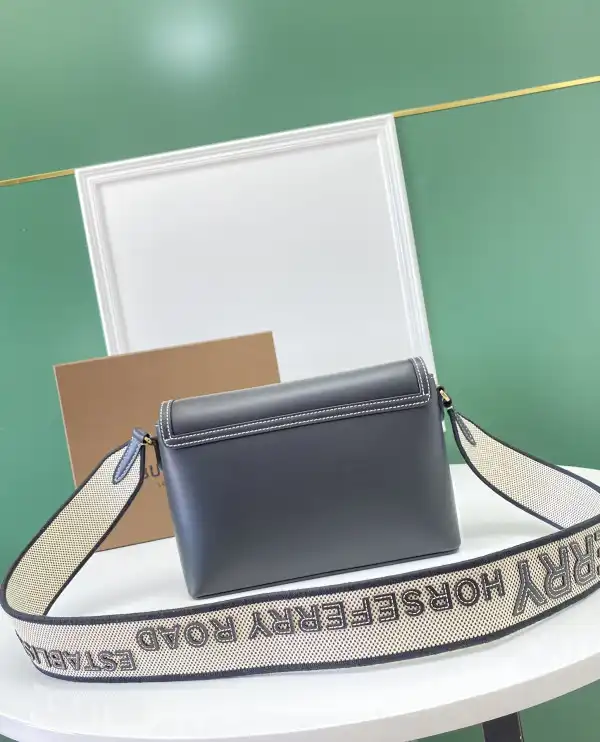 Yupoo bagsoffer BURBERRY Note Crossbody Bag-25-8.5-18cm