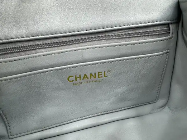 CHANEL FLAP BAG-14.5x19.5x7.5cm