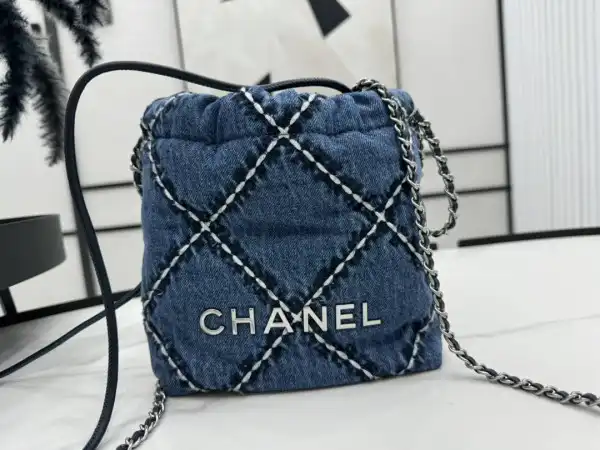 First bag ru CHANEL 22 MINI HANDBAG -23*18.5*6CM