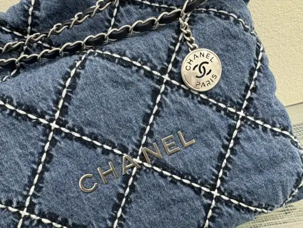 CHANEL 22 HANDBAG -35*37*7cm