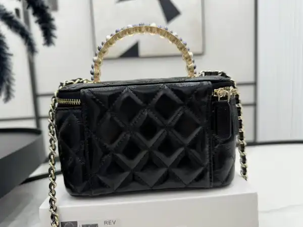 First bag ru CHANEL SMALL VANITY WITH CHANELASSIC CHAIN-9-17-8cm